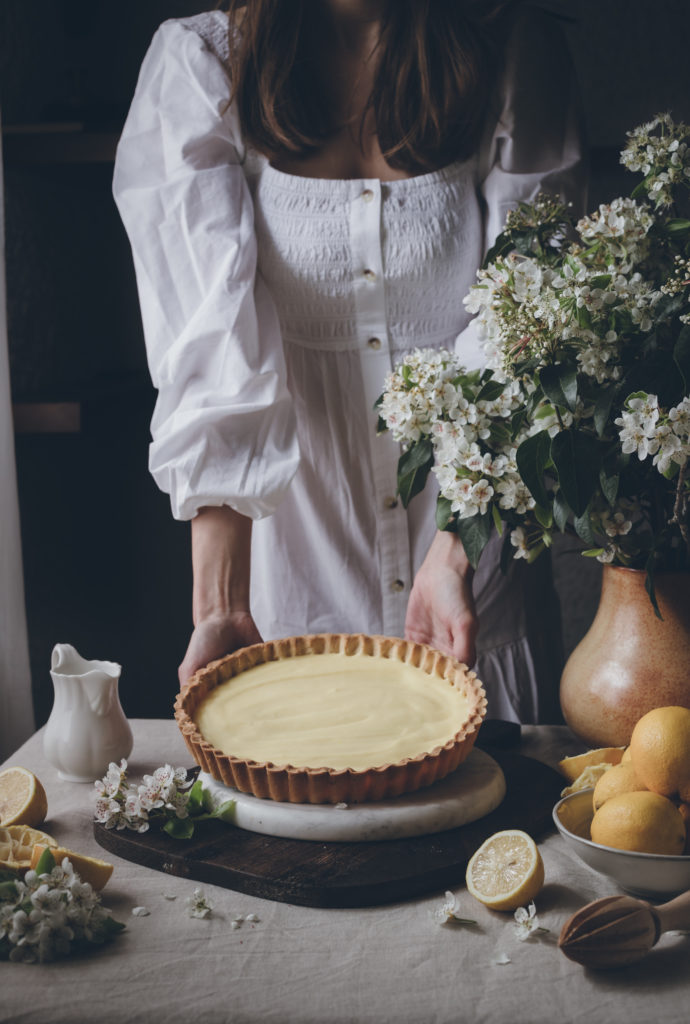 Lemon Meringue Pie - The hungry apron